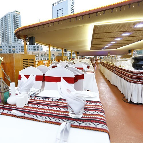 Dhow Cruise Dubai dining